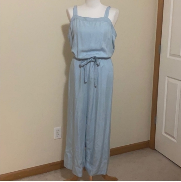 NWT Loft Chambray Jumper Medium - Picture 4 of 4